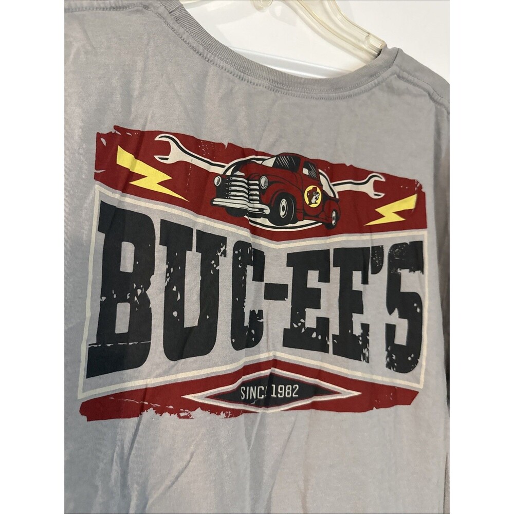 Buc-ees Gray Auto Logo Since 1982 T-Shirt ADULT XL Red Truck Throwback